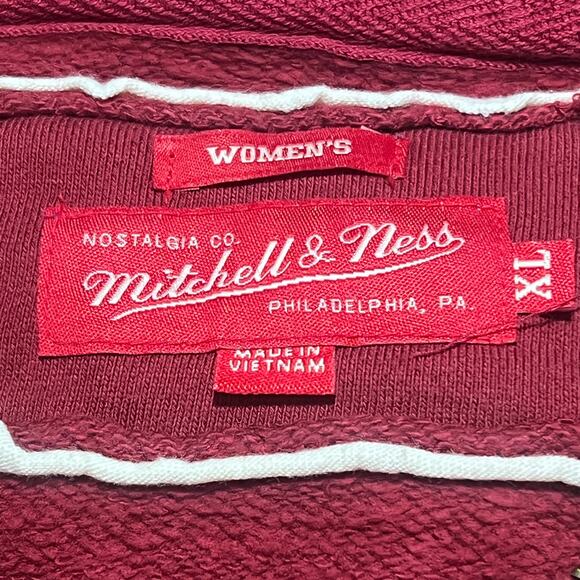 Mitchell & Ness Zip Up Hoodie Womens XL Red Distressed Wash Embroidered NWOT - Picture 4 of 10